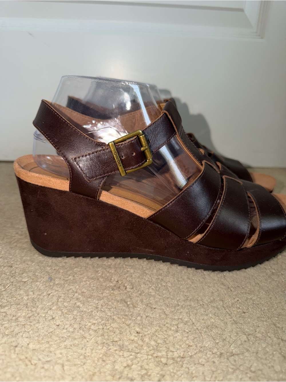 Vionic Tawny II Wedge Sandals Womens 11 Wide Brown Leather Strappy Comfort Shoes